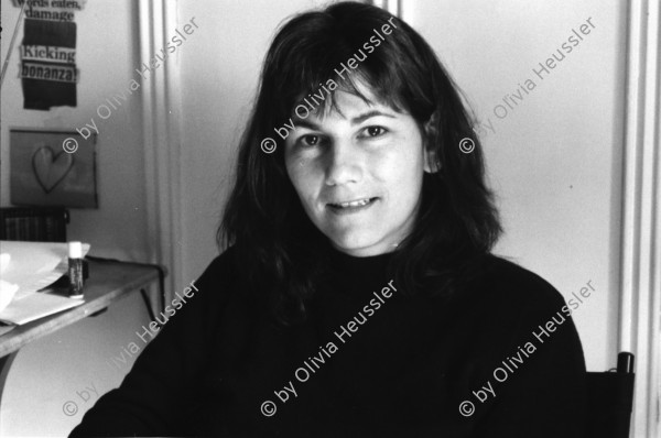 Image of sheet 19900400 photo 27: Portrait.