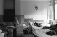 Image of sheet 19900440 photo 27: Supermarkt in Bukarest. Rumänien 05.90 Romania Rumania 1990
√