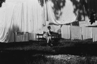 Image of sheet 19900450 photo 10: Eine Roma in einer psychiatrischen Klinik. Zärnesti, Rumänien.
A Roma in a psychiatric hospital. Zärnesti, Romania. 05.90 Roma Romania 1990 √ romi romni Frauen Frau woman clinic health 
Romani Wäsche Leintücher washed sheets 
Out of: From time to time
Exhibition
30x40 gerahmt 48 x 60 cm baryt im Depot von M.Brunner und w. Müller
Shadows and other Natures