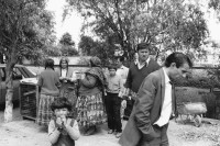 Image of sheet 19900490 photo 11: Julian Mihai ist Vorsitzender einer Romni Romapartei. Seine Familien sind Kupferschmiede und sesshafte Romnis. Sibiu Rumänien 1990 √