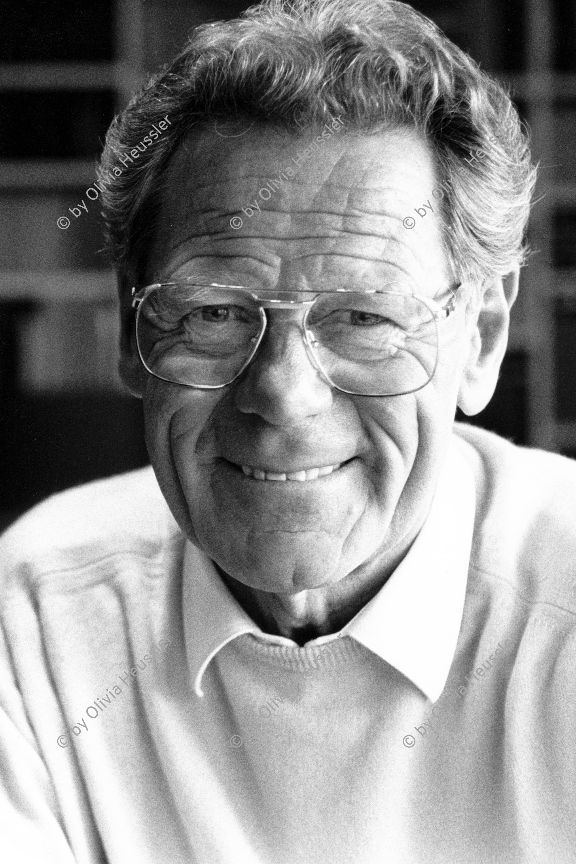 Image of sheet 19900530 photo 32: Interview und Portrait mit Prof. Hans Küng (CH) schweizer Theologe in Tübingen für die Schweizer Illustrierte mit Nik Niethammer.
1990 Germany Deutschland Europe √

Hans Küng (born March 19, 1928, in Sursee, Canton of Lucerne) is a Swiss Catholic priest, theologian, and author. Since 1995 he has been President of the Foundation for a Global Ethic (Stiftung Weltethos). Küng is "a Catholic priest in good standing", but the Vatican has rescinded his authority to teach Catholic theology. He had to leave the Catholic faculty, but remained at the University of Tübingen as a professor of ecumenical theology, serving as an emeritus professor since 1996. Although Küng is not officially allowed to teach Catholic theology, neither his bishop nor the Holy See have revoked his priestly faculties.