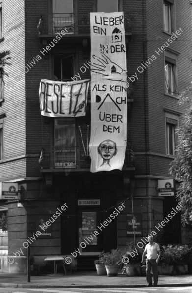 Image of sheet 19900580 photo 8: «Lieber ein Haus in der Hand als kein Dach über dem Kopf»