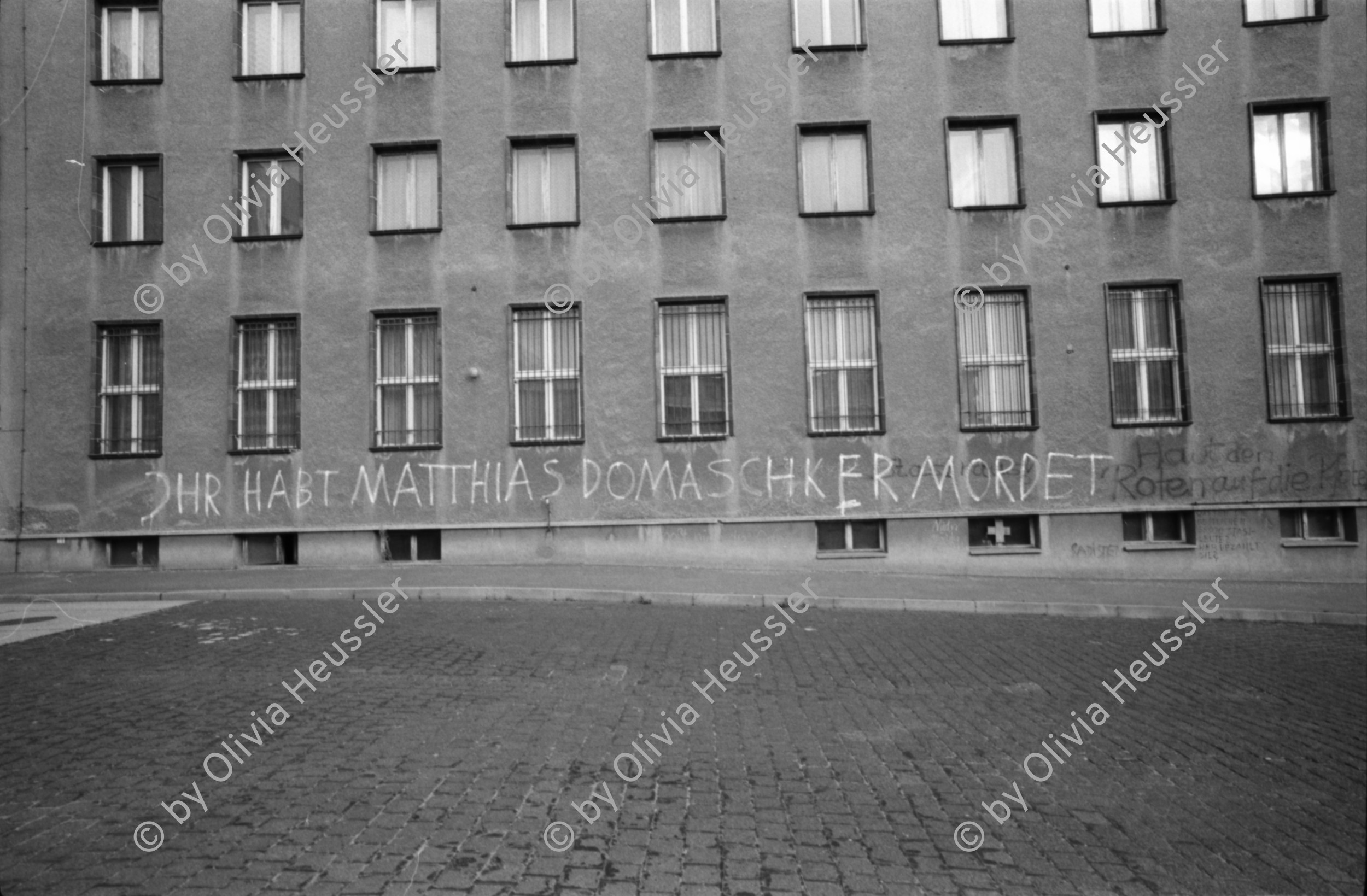 Image of sheet 19900690 photo 14: Graffiti gegen den Tod Matthias Domaschk, Berlin 1990.