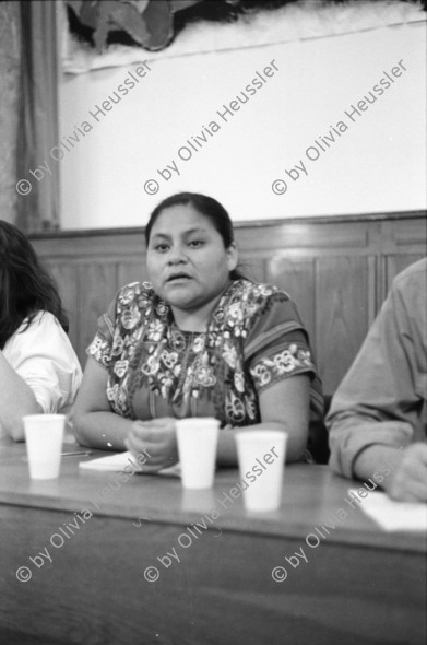 Image of sheet 19900780 photo 10: Am Vorabend der Wiedervereinigung Solidaritätsabend für 'Emancipacion y Identidad de America Latina 1492 1992' mit Friedensnobelpreisträgerin Rigoberta Menchu (Guatemala), Berlin 1990.