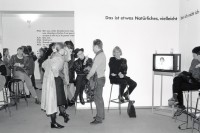 Image of sheet 19900870 photo 23: während einem Symposium über Wissenschaft und Künste in Basel. 1990