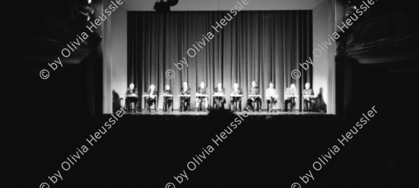 Image of sheet 19900950 photo 4: Im Schauspielhaus Zürich Lesung von Peter Weiss Texten, Zürich 1990.