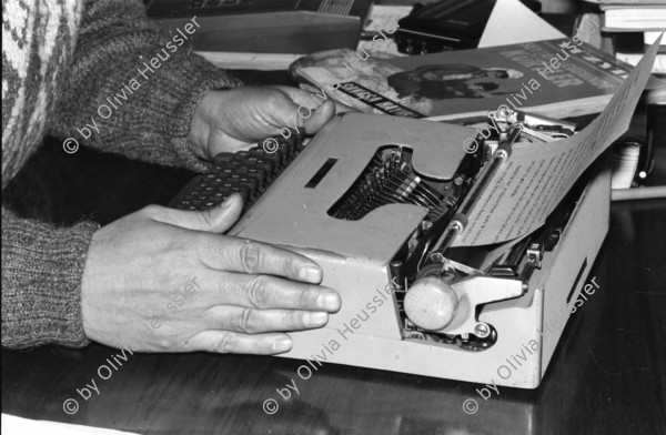 Image of sheet 19900990 photo 11: Journalist und Verwalter im Stadtzentralvorstand SPNr. 2 - 4 Hatip Dicle, Vorstandsmitglied IHD (Türkischer Menschenrechtsverein) in Diyarbakir Journalist an Schreibmaschine. Beerdigung in Lice von Kudret Filiz, 27 ig, Bäuerin. Männer und Frauen stehen getrennt. Männer stehen um das Grab und Hacken abwechslungsweise im harten Gestein. Das Grabloch. Das Fabrikgebäude. Portrait Frauen mit weissem Schal vermummt. Türkei Kurden Kurdistan Kurdish Turkey 
Lice (pronounced [ˈlidʒe]), (Kurdish: Licê) is a Kurdish district of Diyarbakır Province in Turkey. The population is 9,644 as of 2010. It is located 90 km (56 mi) from the capital, Diyarbakır. The mayor is Fikriye Aydın (BDP).