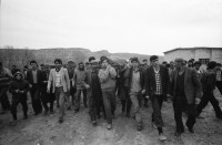 Image of sheet 19901010 photo 22: In Dabulö bei Lice beerdigen die Männer die 27 ig jährige Bäuerin und Mutter von 4 Kindern Kudret Filiz. Journalisten hören ihre Klagen.
Lice
Türkei Kurden Kurdistan Kurdish Turkey Turkish 1990 √
Lice (pronounced [ˈlidʒe]), (Kurdish: Licê) is a Kurdish district of Diyarbakır Province in Turkey. The population is 9,644 as of 2010. It is located 90 km (56 mi) from the capital, Diyarbakır. The mayor is Fikriye Aydın (BDP).

© 1990, OLIVIA HEUSSLER / www.clic.li