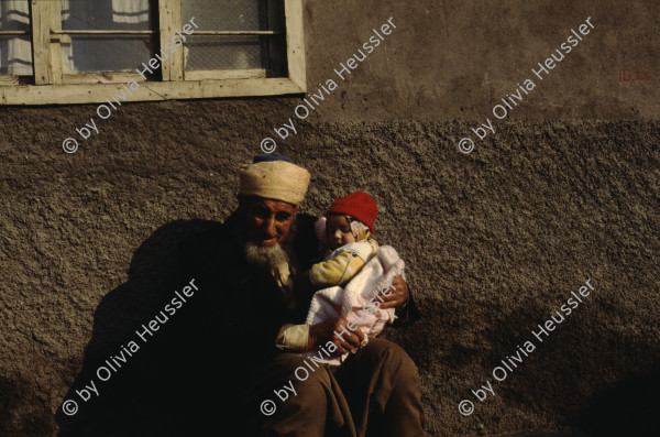 Image of sheet 19903005 photo 2: Dijarbakir, kurdische Türkei 1990.