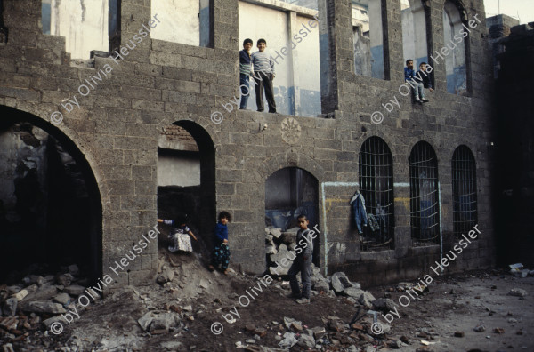 Image of sheet 19903005 photo 23: Dijarbakir, kurdische Türkei 1990.