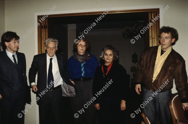 Image of sheet 19903006 photo 30: Prozess gegen drei kurdische Anwälte in Ankara, kurdische Türkei 1990.

 Im Staatsgericht Ankara. Der Prozess um den kurdischen Anwalt Vedat Aydin Nr. 5, der im Juli 91 von Todesschwadronen umgebracht wurde. Im Prozess wurden alle drei wegen Kurdisch sprechens verklagt, und später frei gesprochen. Mi: Ahmet Zeki Okçuoğlu, und re: Mustafa Oezer (HEP). In der Anklagebank. Umringt von türkischen Militärs. Die Verteidiger Innen, über 100, zogen sich unter Protest zurück und führten später ihre Plädoyer aus dem Zuschauerraum. Turkey Kurdish Kurds Die angeklagten kurdischen Anwälte v.l.n.r. Vedat Aydin, (Vedat Aydın, the Diyarbakır branch chairman of the now-defunct People’s Labor Party (HEP), was found dead on a road near Malatya on 7 July 1991, two days after armed men had taken him from his home in Diyarbakir.