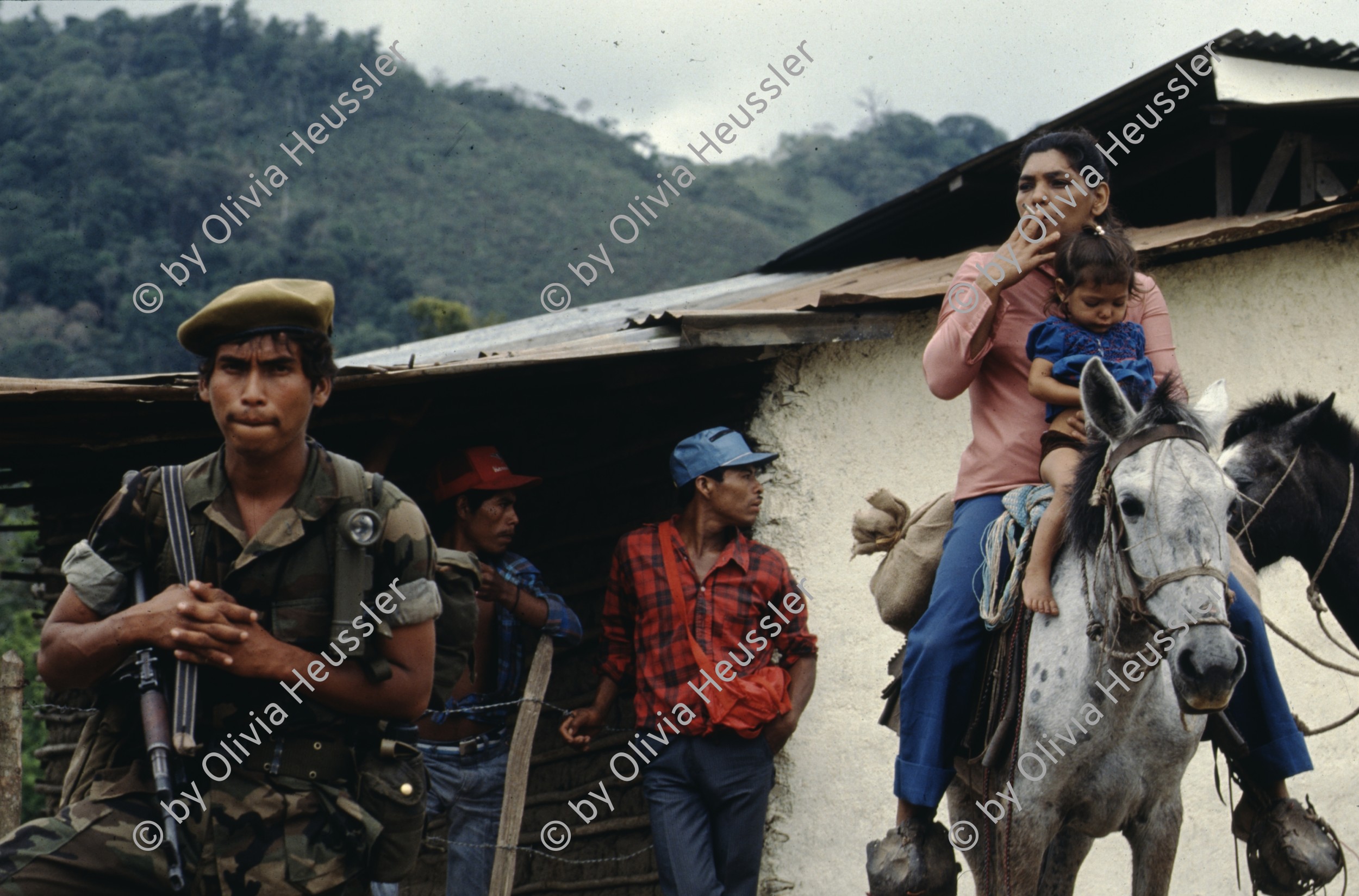 Image of sheet 19903025 photo 3: Contra-Rebellen, Nicaragua 1990.