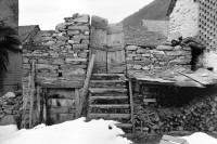 Image of sheet 19910010 photo 33: Haus ruine eines typischen Tessiner Rustico. Gordevio Tessin Ticino Switzerland swiss Schweiz Svizzera Europe 1991 √ ruins of a house wood and stone tipical