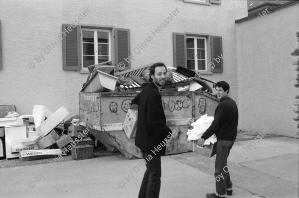 Image of sheet 19910100 photo 22: Wäne Heers und Urs Beuter, Erismannhof, Zürich 1991.  Aussersihl Kreis vier 4 Wohnen Siedlung