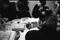 Image of sheet 19910140 photo 18: Pessach Seeder Fest im Altstadthaus
bei Ruth Guggenheim Heussler. Zürich 1991
Judentum jewish fest Tradition öl lampe Licht Schweiz Switzerland swiss


copyright by Olivia Heussler
