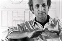 Image of sheet 19910370 photo 31: frtsg: 910360 Portrait Alexander Neumeister (* 17. Dezember 1941 in Berlin) ist ein deutscher auf Technikdesign spezialisierter Designer.

Einem breiten Publikum bekannt wurden die von ihm gestalteten Schienenfahrzeuge, darunter mehrere Baureihen des ICE und Transrapid. Deutschland 1991
Neumeister is designer of ICE first fast train system in Germany. √ Industrial design Europe Portrait