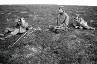 Image of sheet 19910750 photo 25: Während Hirsch jagd in Schottland.
Deer hunting in Scotland 1991
Great britain, Grossbritannien √ deer hunting scotland hunter traditional man highland Great britain Europe Europa scottish
Lu Nüscheler Mathis Pilloud and Andy