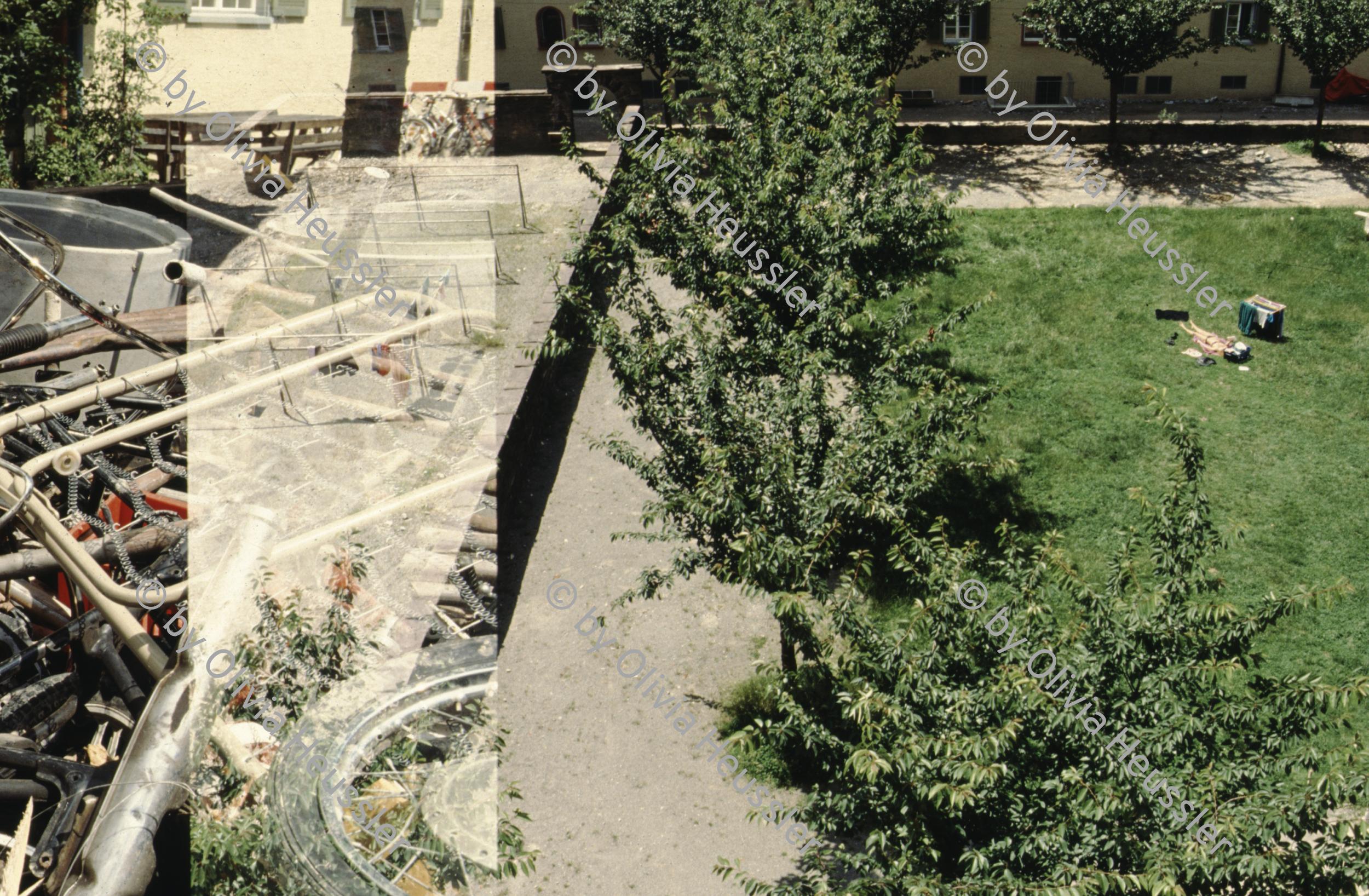 Image of sheet 19913003 photo 12: Doppelbelichtung mit Sonnenbadenden, Städtische Wohnsiedlung Erismannhof 1991