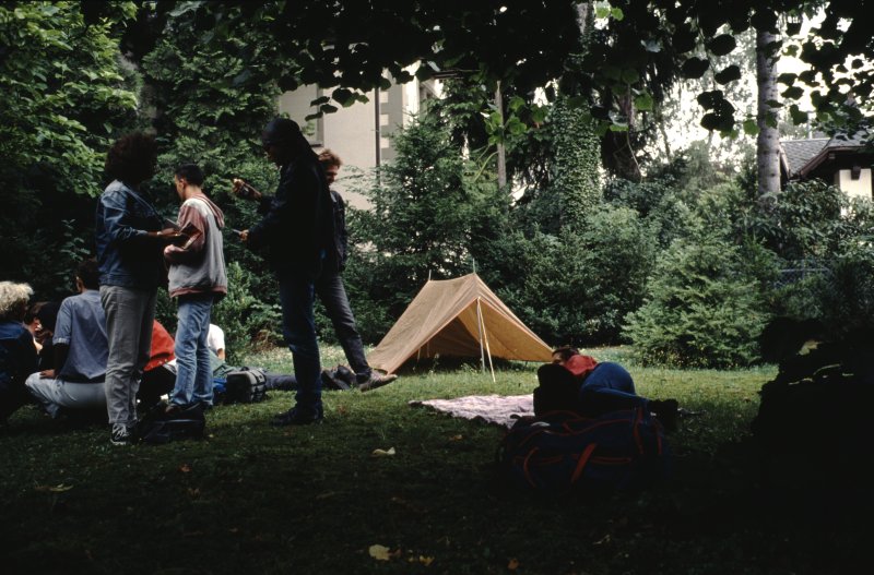 Image of sheet 19913004 photo 19: Anti 700-Jahrfeier Protest der Schweiz durch Aktivistinnen in der Österreichischen Botschaft in Bern 1991.