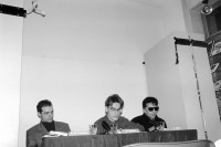 Image of sheet 19920150 photo 15: (v.l.n.r.) Raphael Zehnder , M. Spitteler und Constantin Seibt an einer Lesung im Paranoia City Buchladen in Zürich, 02.92  1992
Literature Schweiz Swiss Switzerland √ kreis vier 4