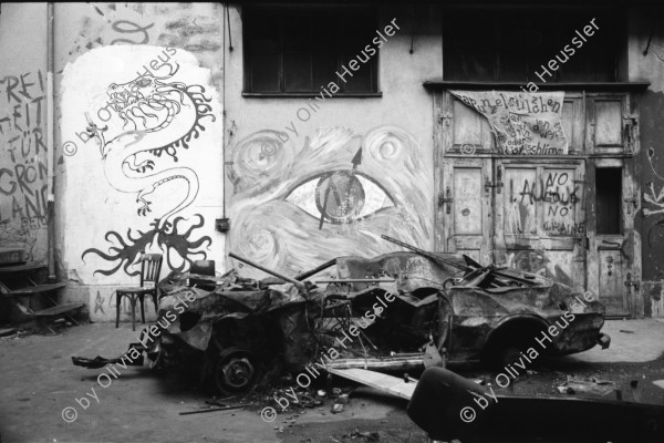 Image of sheet 19920250 photo 22: ausgestopft. Wohlgroth Fabrik besetzt Infoladen