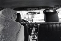 Image of sheet 19920270 photo 30: Im Sammeltaxi. east  Ost Jerusalem 04.92 Palästina In the taxi. Palestine 1992 √ woman man husband and wife palestinians Oldtown Altstadt