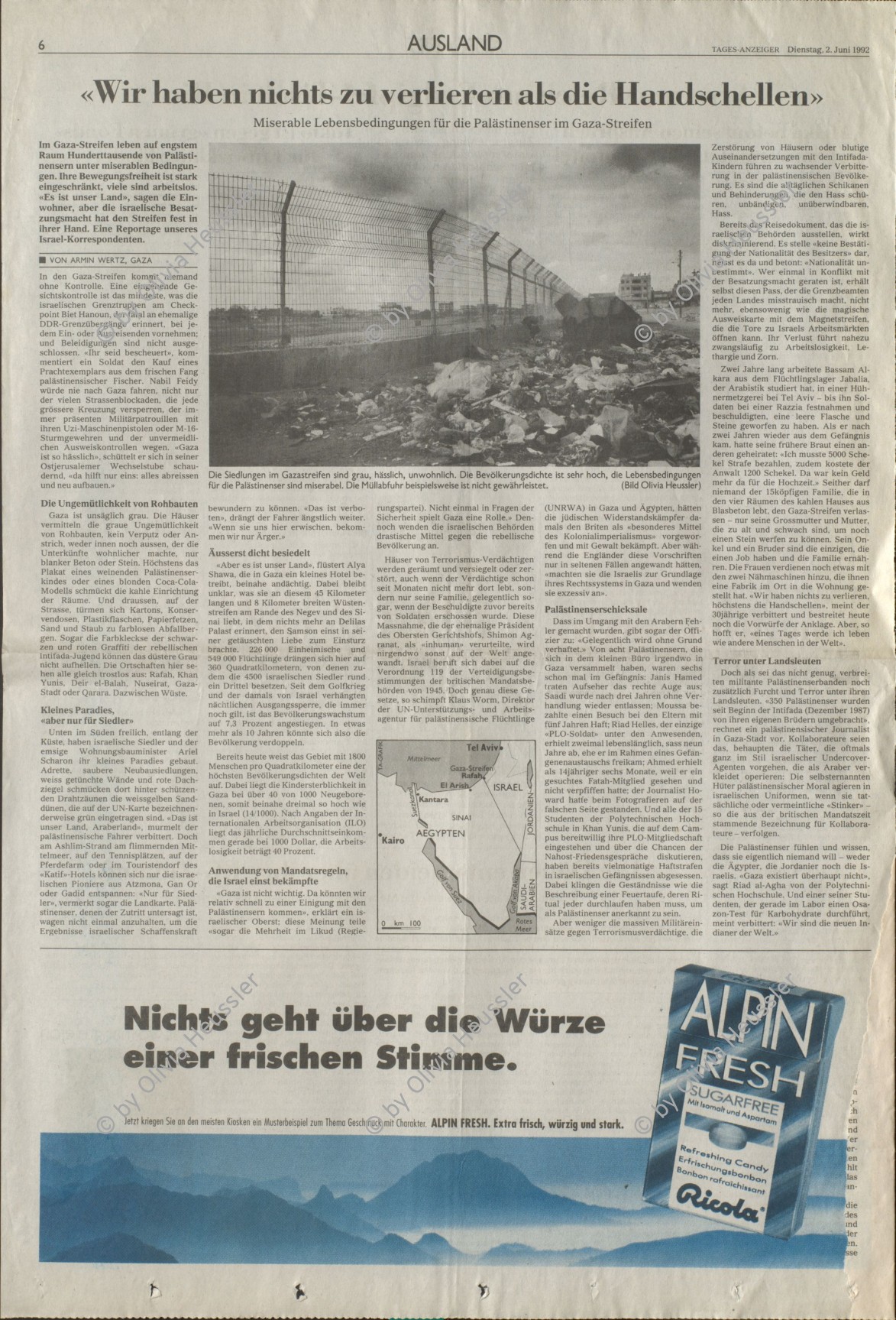 Image of sheet 19920300 photo 31: Auf dem Weg ins Jabalia refugee Camp fahre ich an offenen Mühlhalden an einem Zaun vorbei. Die Müllabfuhr ist nicht gewährleistet. Aber das Ausgehverbot existiert immer noch. outgoing ban returned by Libération

© 1992, OLIVIA HEUSSLER / www.clic.li √

On the way to the Jabalia-Camp I cross several overloaded trashcan. fence
An open garbage dump environmentally destructive Gaza, Palestine 1992 √ israeli occupied territory Umwelt zerstörung Umweltverschmutzung ambient toxic In einem Flüchtlingslager Refugee camp refugees strip israeli occupied territory
Jabalia Camp (Arabic: مخيّم جباليا‎) is a Palestinian refugee camp located 3 kilometers (1.9 mi) north of Jabalia. The refugee camp is in the North Gaza Governorate, Gaza Strip. According to the Palestinian Central Bureau of Statistics, the camp had a population of 93,455 in mid-year 2006