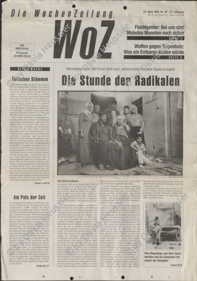 Image of sheet 19920310 photo 11: Die Familie 'Al Akra' im Jabalia Camp. Gazastreifen, Palästina 04.92 Family 
Gaza streifen, Palästina 04.92 Gaza strip Palestine 1992 Gruppenbild
A Palestinian family at their home in Jabalia refugee camp, Gaza
copyright by Olivia Heussler

Jabalia Camp (Arabic: مخيّم جباليا‎) is a Palestinian refugee camp located 3 kilometers (1.9 mi) north of Jabalia. The refugee camp is in the North Gaza Governorate, Gaza Strip. According to the Palestinian Central Bureau of Statistics, the camp had a population of 93,455 in mid-year 2006
zurück von Libération, Paris 2015
© 1992, Olivia Heussler √