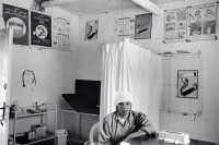 Image of sheet 19920320 photo 9: Eine medizinische Assistentin im Gesundheitszentrum von Jiftlik, Palestine Westbank 1992.
asistent medical health center female woman hairscarf
al-Jiftlik (Arabic: الجفتلك‎) is a Palestinian town in the West Bank's Jordan Rift Valley several kilometers from the Jordanian border. According to the PCBS statistics for 2006, it was home to 4,401 and set on an area of 81,283 metric dunum.