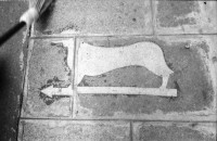 Image of sheet 19920560 photo 20: frtsg. 920550 Friedhof Lengnau        
© 1992, OLIVIA HEUSSLER
jüdischer Friedhof Lengnau
am Grab von Alis Guggenheim (1896 - 1985)
mit Tochter Ruth Guggenheim Heussler
re aussen: Heide und Beat Wismer
li aussen: Lars Müller und Tochter von Heide und Beat Wismer

Seine in Paris mit Bateau Mouche. Zöpchen Macher vor Centre Pompidou. Rambutau. Kunst von ........am Palais Royal. Portrait Esther Woerdehoff. An der Seine. Schwarzer und weisser Pudel. Hund auf Trottoir. Clochard auf Bank. Institut du Monde Arabe. Durch Eingangstüre mit arabischer Schrift auf Scheibe. Selbstportrait im Atelier von der Cité International des Arts. Paris Frankreich France 1992

The Arab World Institute (abbreviated "AWI"; French: Institut du Monde Arabe, abbreviated "IMA") is an organization founded in Paris in 1980 by 18 Arab countries with France to research and disseminate information about the Arab world and its cultural and spiritual values. The Institute also promotes cooperation and exchanges between France and the Arab nations, particularly in the areas of science and technology, contributing to understanding between the Arab world and Europe. Libya joined the institute in 1984.