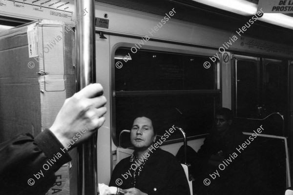 Image of sheet 19920640 photo 32: Swiss artist art Strapazin autor author literature France Paris Portrait public transport