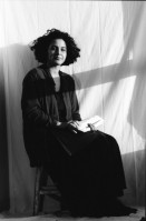 Image of sheet 19920680 photo 35: Portrait der Studentin für Journalismus in Paris. Ilana Moryussef Sie ist Marokanerin Kanadische Staatsbürgerin und Jüdin.

Ilana Moryoussef, Studentin der Journalisten Schule in Paris, Frankreich 11.92 1992 heute bei france 2
 journalism maroc canadian