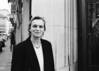 Image of sheet 19930090 photo 14: Pressekonferenz des Literaturclubs im Café Odeon. Zürich 1993 Poet writer Portrait 
Literatur szene