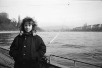 Image of sheet 19930110 photo 28: Portrait Marianne Schroeder Pianistin Komponistin Cage etc.in der Malzgasse 3 und am Rhein für Magazin.