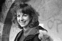Image of sheet 19930120 photo 28: frtsg. 930110
Marianne Schroeder (born 1949) is a Swiss pianist and composer. She studied with Giacinto Scelsi. She played at Carnegie Hall, Lucerne Festival and Théâtre des Champs-Élysées. She worked with John Cage and Shigeru Kan-no