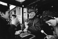 Image of sheet 19930160 photo 10: Der deutsche Schriftsteller Georg K. Glaser während einem Radio Interwiev mit Cora Schibli und Bea Schwager für Radio Lora. Paris France Frankreich Europe writer Literature Portrait 02.93

Georg K. Glaser (* 30. Mai 1910 als Georg Glaser in Guntersblum; † 18. Januar 1995 in Paris) war ein deutschsprachiger Schriftsteller mit zunächst deutscher und dann französischer Staatsbürgerschaft.

© 1993, Olivia Heussler √