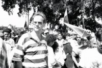 Image of sheet 19930380 photo 15: Der Schweizer Chemiker Heinz Liechti am 19.7.93 auf der Plaza de la Revolucion, Managua. ( 14. Jahrestag der sandinistischen Revolution) Nicaragua, 1993 FSLN √