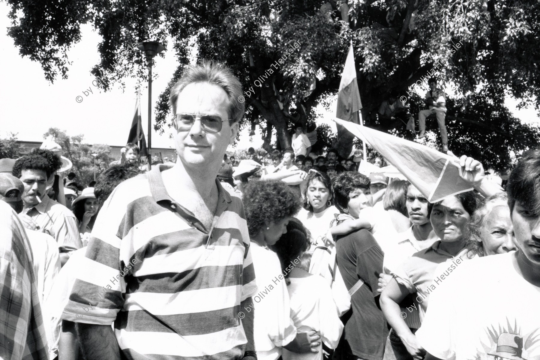 Image of sheet 19930380 photo 15: Der Schweizer Chemiker Heinz Liechti am 19.7.93 auf der Plaza de la Revolucion, Managua. ( 14. Jahrestag der sandinistischen Revolution) Nicaragua, 1993 FSLN √