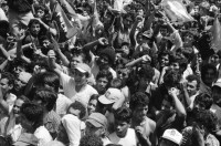 Image of sheet 19930390 photo 14: Zuschauer während der Festlichkeiten des 14. Jahrestages der sandinistischen Revolution in Managua Nicaragua 19.07.93 1993 mit Daniel Ortega