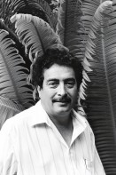 Image of sheet 19930530 photo 5: Uriel Sotomayor ist Leiter und Verantwortlicher im Nationalen Zentrum für traditionelle Heilmedizin (CNMPT) ISNAYA in Esteli Nicaragua 1993 √