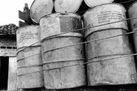 Image of sheet 19930550 photo 5: Fässer aus der Europäischen Gemeinschaft werden wieder gebraucht. Esteli Nicaragua Zentralamerika 08. 1993
centralamerica

Empty Barrels from the European Community EC are needed again

© 1993, Olivia Heussler √