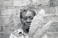 Image of sheet 19930730 photo 10: © 1993, OLIVIA HEUSSLER/ www.clic.li
Don Andrée Lopez ist Heiler und arbeitet mit Pflanzen aus seinem Garten. Ometepe, Nicaragua 1993 √

traditonal health car medical natural medicine plants healer healing 
Don Andrés López con sus plantas medicinales.
Esquipulas, Isla Ometepe, Dpto. de Rivas, 1993
Don Andrés López with his medicinal plants. Esquipulas, Ometepe Island, Dep. Rivas, 1993