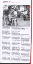 Image of sheet 19930730 photo 24: Der Heiler Don Angel Tijerino behandelt in seinem Patio ein Mädchen mit Pflanzen aus seinem Garten. Ometepe, Nicaragua 1993 √

Don Ángel Tijerino, curandero y especialista en roturas de huesos,
con una paciente. Moyogalpa, Isla Ometepe, Dpto. de Rivas, 1993
Don Ángel Tijerino, herbal healer and specialist for broken bones, treating a patient. Moyogalpa, Ometepe Island, Dep. Rivas, 1993