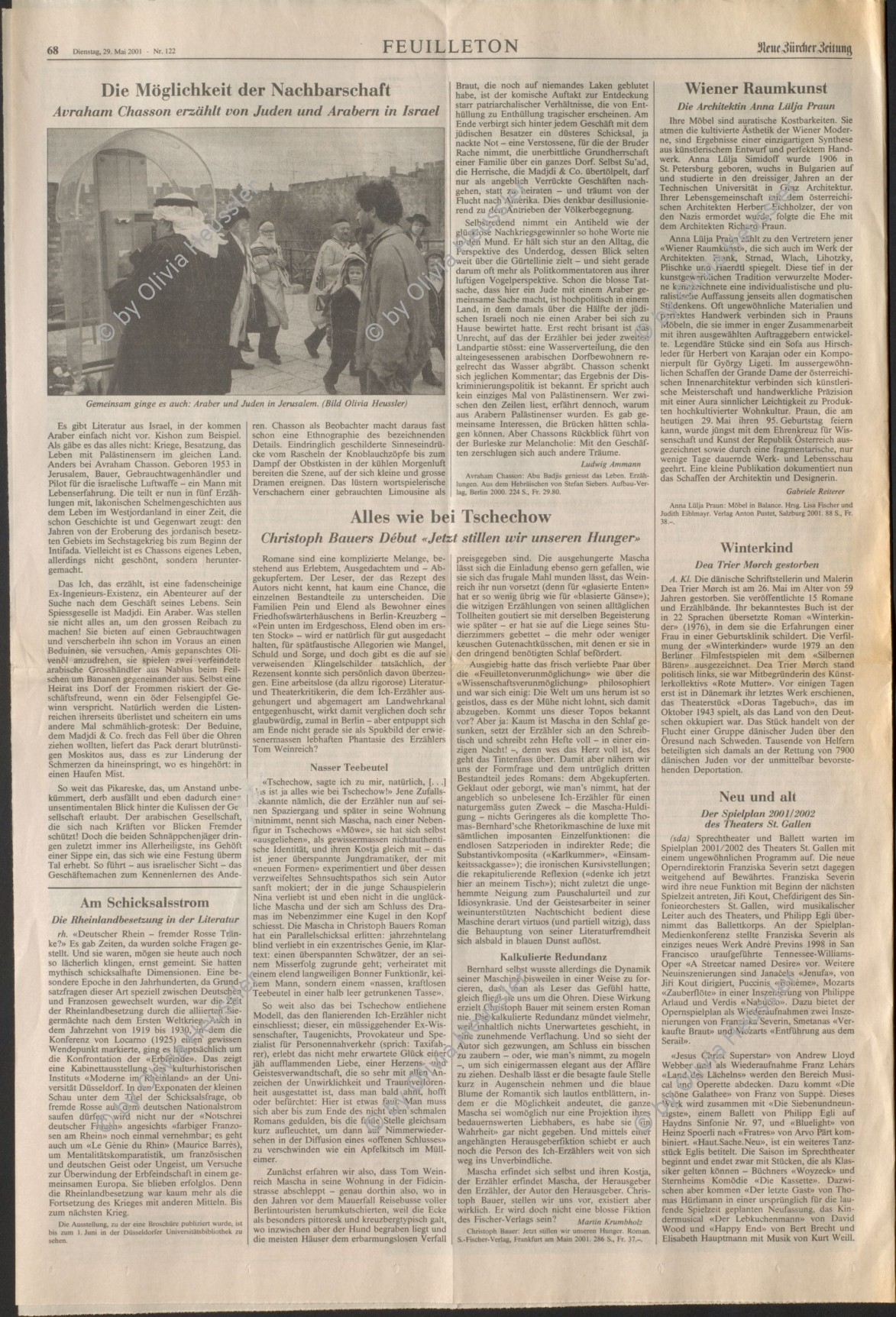 Image of sheet 19931210 photo 33: Am Shabat in der Nähe des Damaskus Tor in Jerusalem. 11.93

Israeli arabs and jews on Shabbat near the Damascus Gate in Jerusalem Telefon telephone

mens religions children male boys 

© 1993, Olivia Heussler √