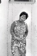 Image of sheet 19931370 photo 18: © 1993, Olivia Heussler / www.clic.li
Aische Najjar (34) ist mit ihrem vierten Kind schwanger. hat drei Mädchen und arbeitet in der Friedensschule für jüdische und arabische Kinder aus Israel. Wahat al Salam. (Neve Shalom) Israel 12. 1993 Peace school for jewish and palestinian kids
√  Portrait