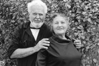 Image of sheet 19931420 photo 9: Mischa , 68 und Sophia, 65, Katz, Oliven bauern. Afula Israel. 12.93 1993 Israel Palestine farmer olives  harvest