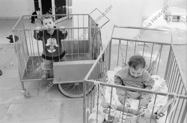 Image of sheet 19931470 photo 13: Die Milchkühe im Kibbutz geben im tag 30 liter Milch. Die Kühe haben keinen Auslauf ins Freie leben in der Wüste! Deganit arbeitet auch im Kindergarten. Deganit mit ihrer Tochter. Die Wäscherei. von aussen. Im Speisesaal arbeiten nur Frauen. Loundry
Samar (Hebrew: סָמָר‎‎) is a kibbutz in the Arabah valley in the far south of Israel. Located near Eilat, it falls under the jurisdiction of Hevel Eilot Regional Council.
Aegypten. Sudanesische Einwanderer bei Dahab.