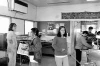 Image of sheet 19931470 photo 31: Frauen im Esssaal vor dem Mittagessen Kibbutz Samar, an der Grenze zu Jordanien, Negev Israel 12.93
Women in the dining room before lunch Kibbutz Samar, on the border with Jordan
 © 1993, Olivia Heussler √

Samar (Hebrew: סָמָר‎‎) is a kibbutz in the Arabah valley in the far south of Israel. Located near Eilat, it falls under the jurisdiction of Hevel Eilot Regional Council