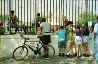 Image of sheet 19940261 photo 23: Fidel Castro Mural New York Hochhäuser Innenstadt WallstreetKinder baden im Schwimmbad in Brooklyn