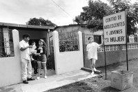 Image of sheet 19940390 photo 36: © 1994, Olivia Heussler / www.clic.li
Si Mujer ist eine Organisation, die sich mit Gesundheitszentren für die Frauen einsetzt. Managua Nicaragua 09.94 √ 1994 Women health center young pregnant infant pregnancy